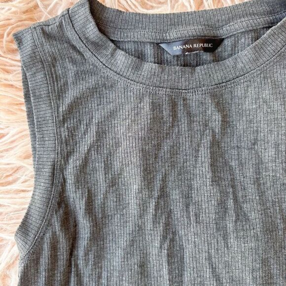 Banana Republic Tank Top - Picture 3 of 5